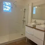 Maison Spacieuse - Proche Centre *