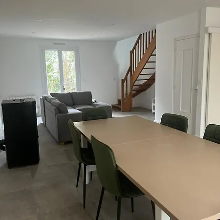 Maison Spacieuse - Proche Centre * Tours