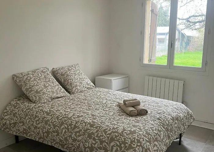 Maison Spacieuse - Proche Centre *