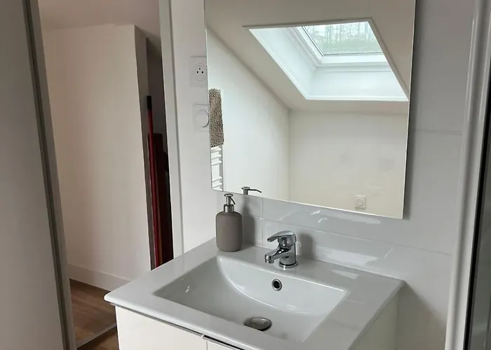 Maison Spacieuse - Proche Centre * Tours